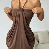 Šokoladinis Mini Suknelė Su Kaklo Užrišimu