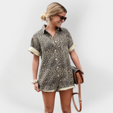 Visas kostiumas su leopardų raštu