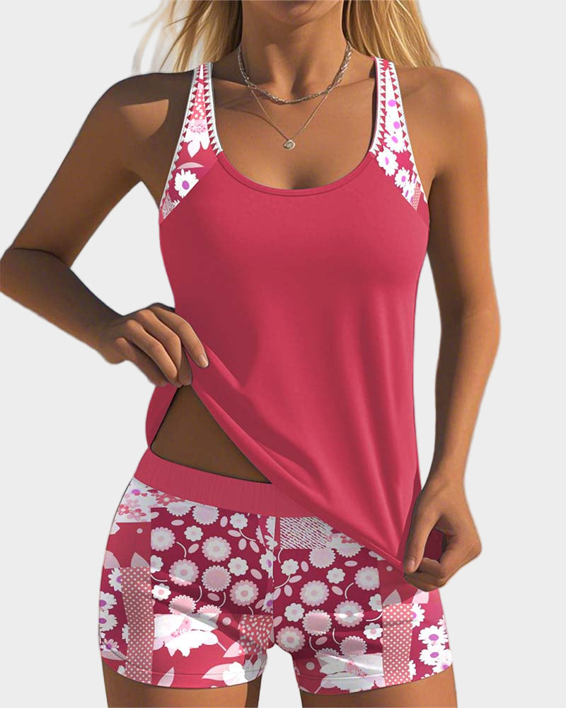 Modernus maudymosi kostiumėlių rinkinys