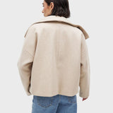 Arina | Trumpa vilnonė striukė su dvigubu užsegimu