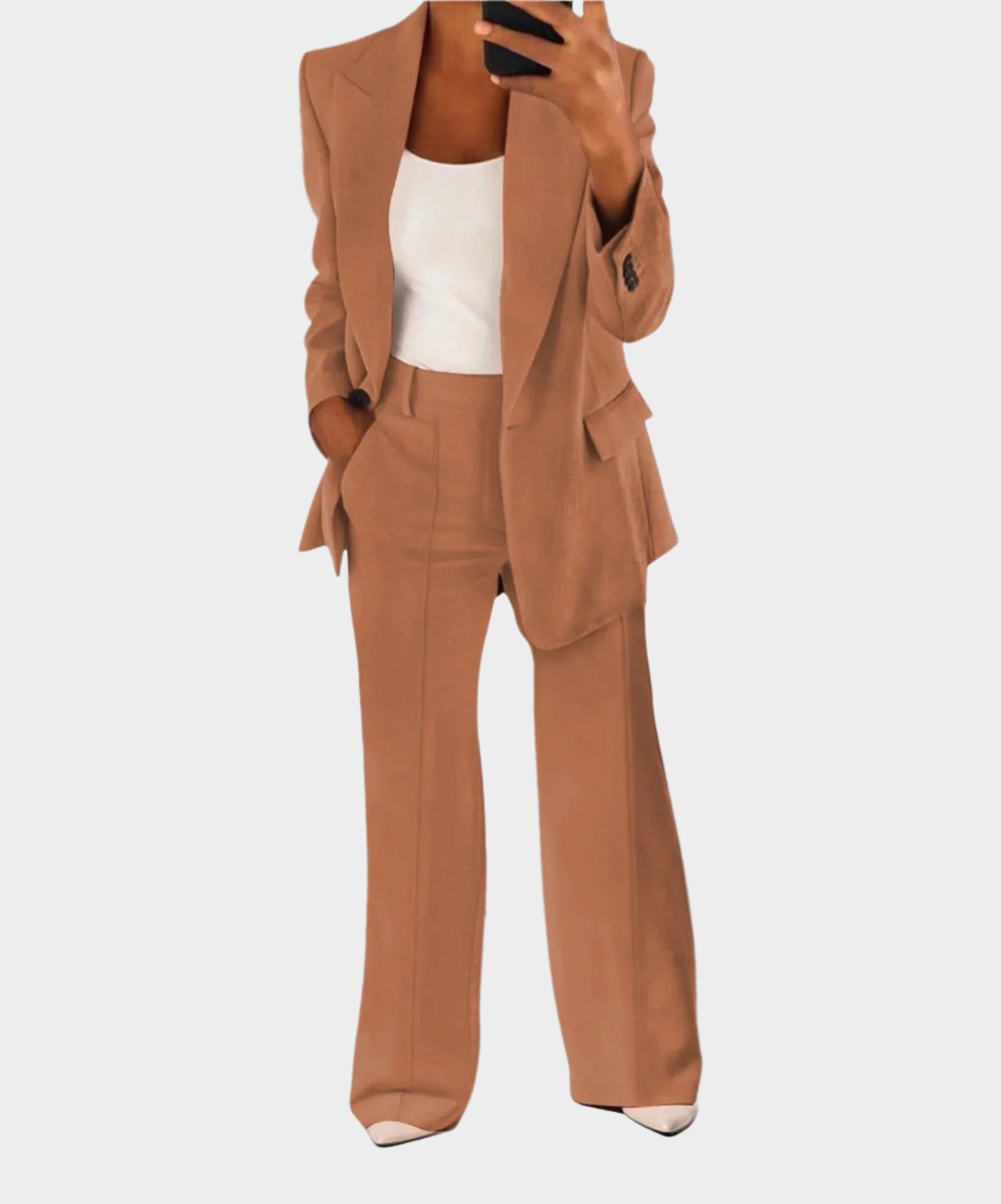 Moteriškas komplektas