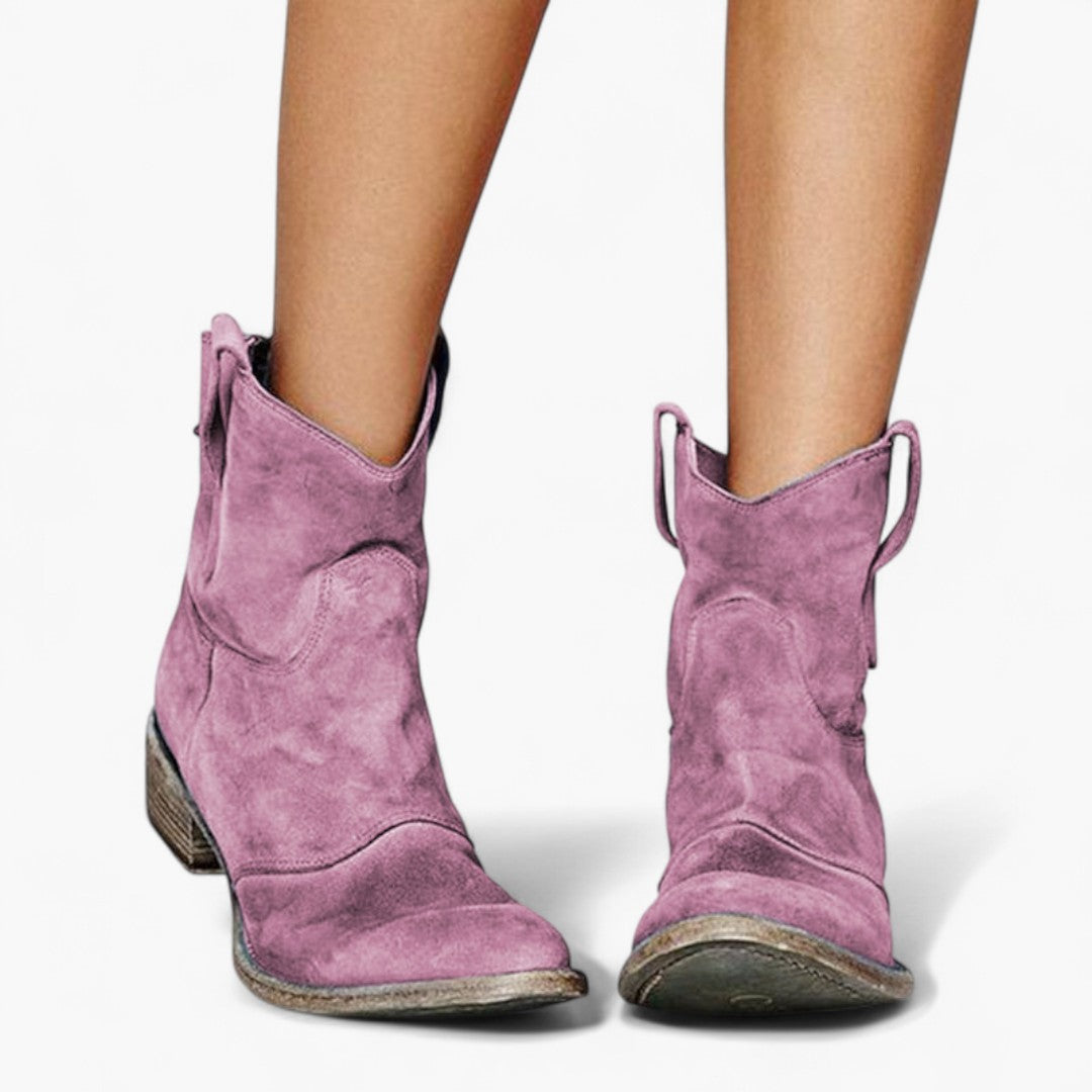 Kamilė – laikui nepavaldžios aulinukės