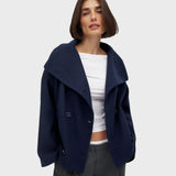 Arina | Trumpa vilnonė striukė su dvigubu užsegimu